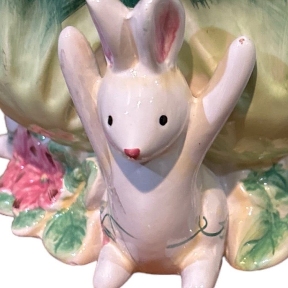 Peter Rabbit Easter Centerpiece - Picture 4 of 16